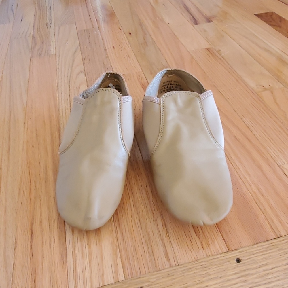 Capezio 10